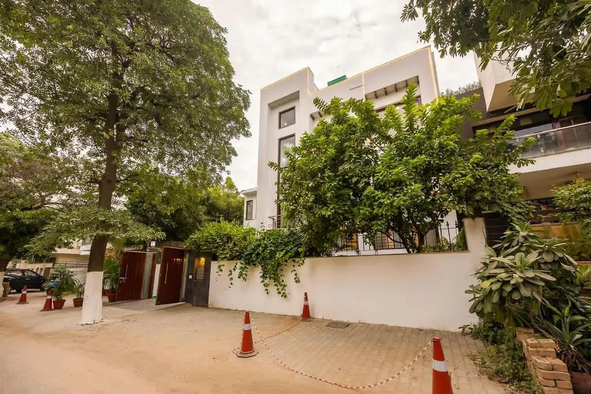 Eco-Chic Oasis In The City With Garden Gurgaon 0*,